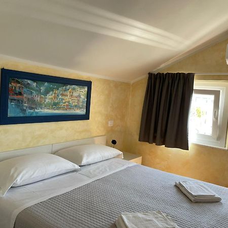 Hotel Hawaii Bed And Coffee Riccione Esterno foto