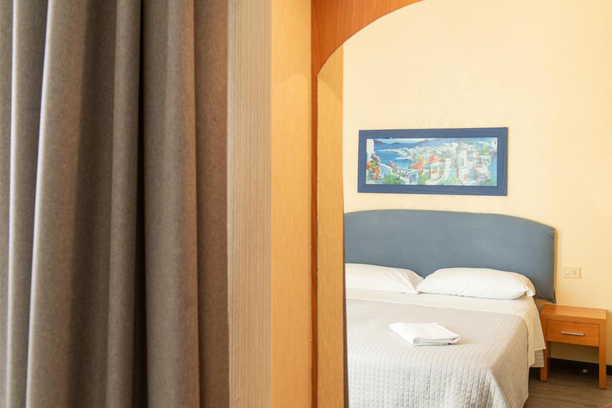 Hotel Hawaii Bed And Coffee Riccione Camera foto