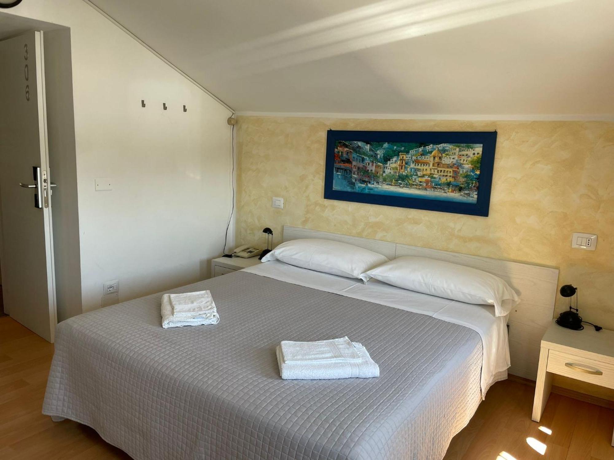 Hotel Hawaii Bed And Coffee Riccione Esterno foto